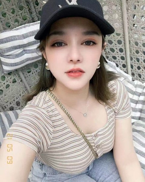 Tiffany z Prahy 7 (23 let)