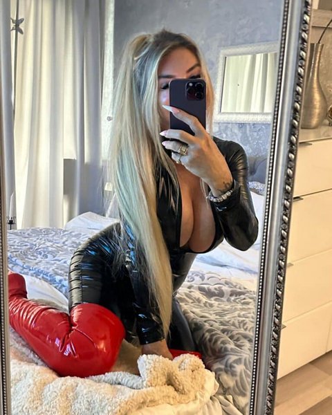 Sylvie-77 z Prahy 3 (38 let)