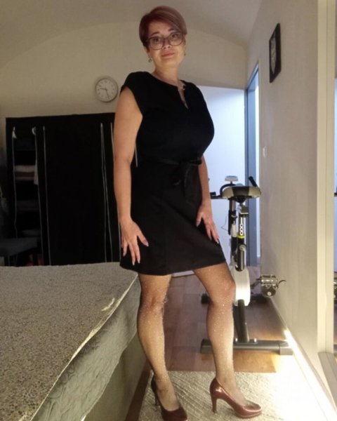 Zuzka z Prahy 3 (39 let)