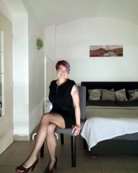 Zuzka z Prahy 3 (39 let)