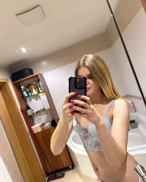 Violeta z Prahy 2 (19 let)